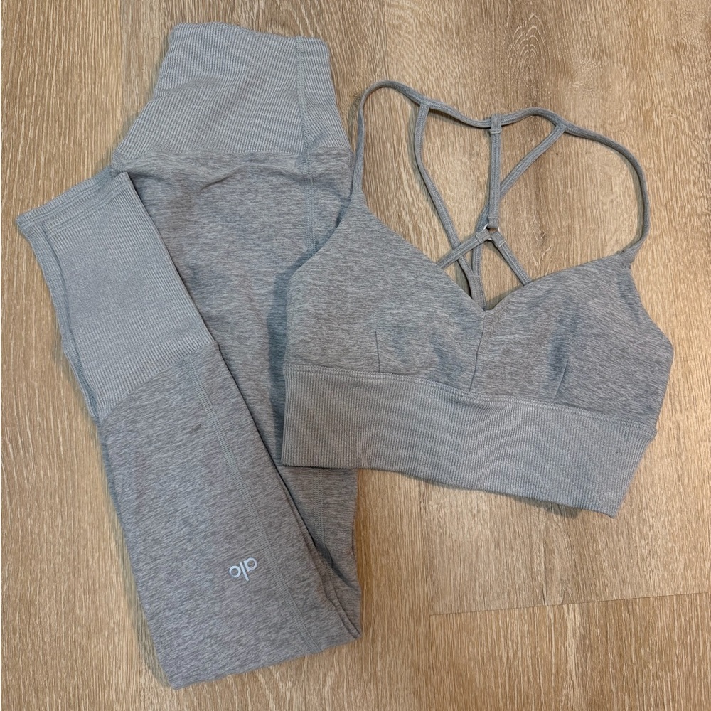 Alo Yoga Gray Women's Legging Set